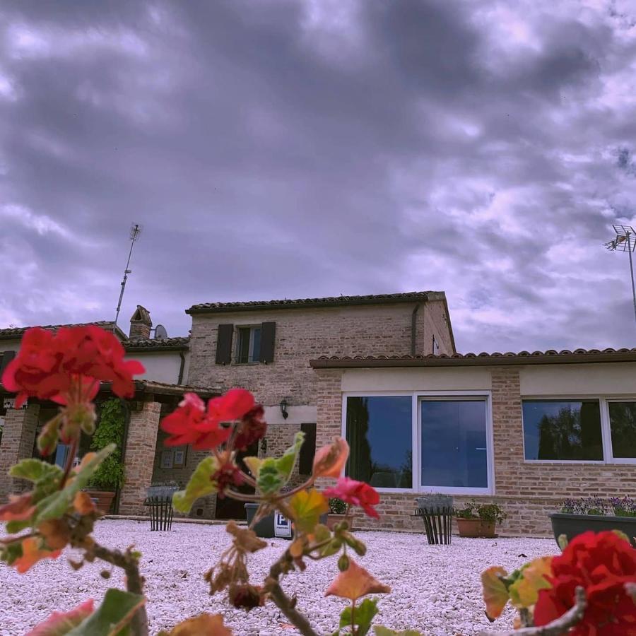 Casa Sorgente San Costanzo Exterior foto